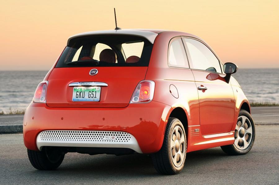  Fiat 500e 2013 года  (фото 9 из 141)